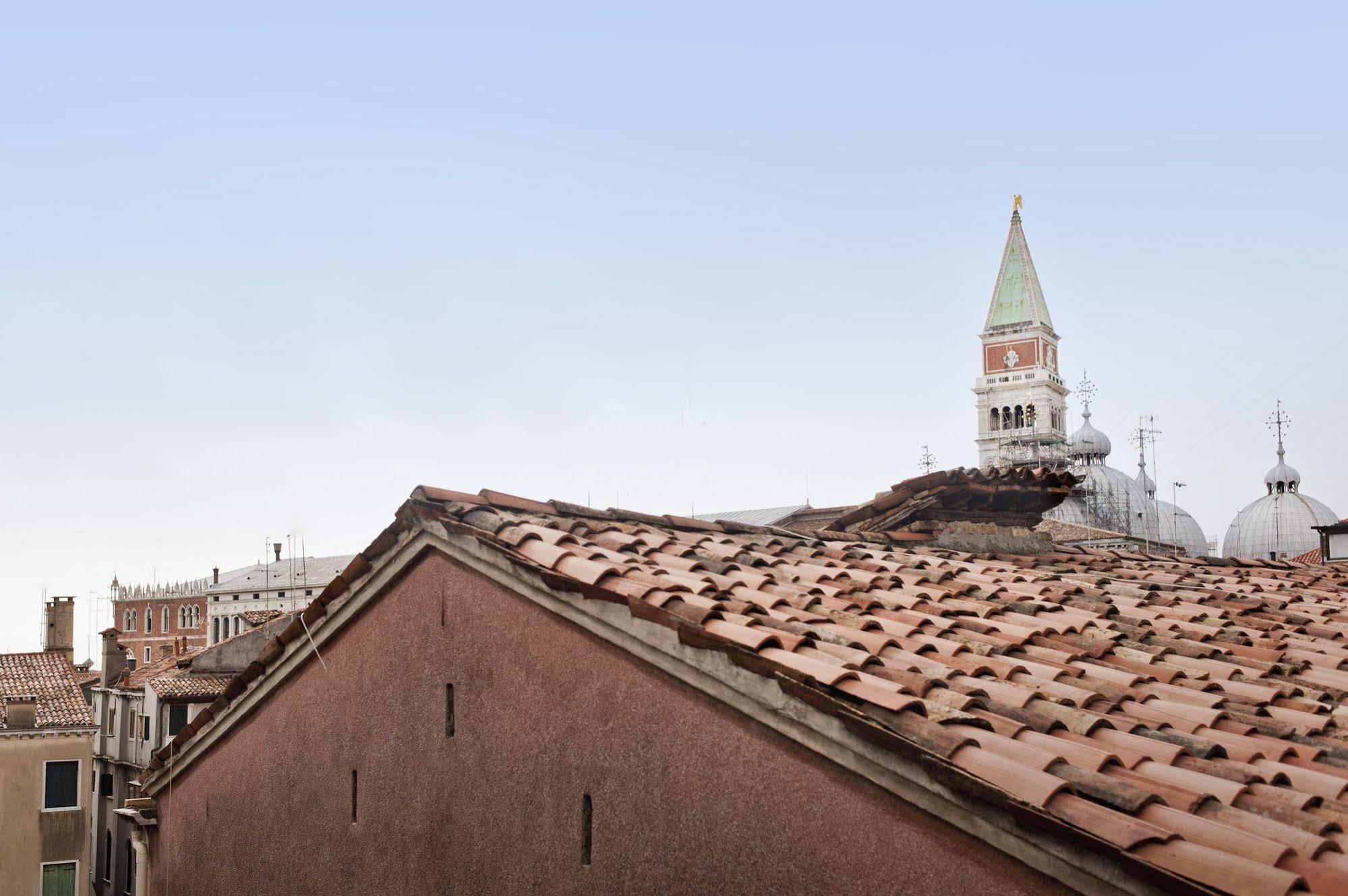 Elegant Terrace Near Piazza San Marco Last Floor No Lift Venezia